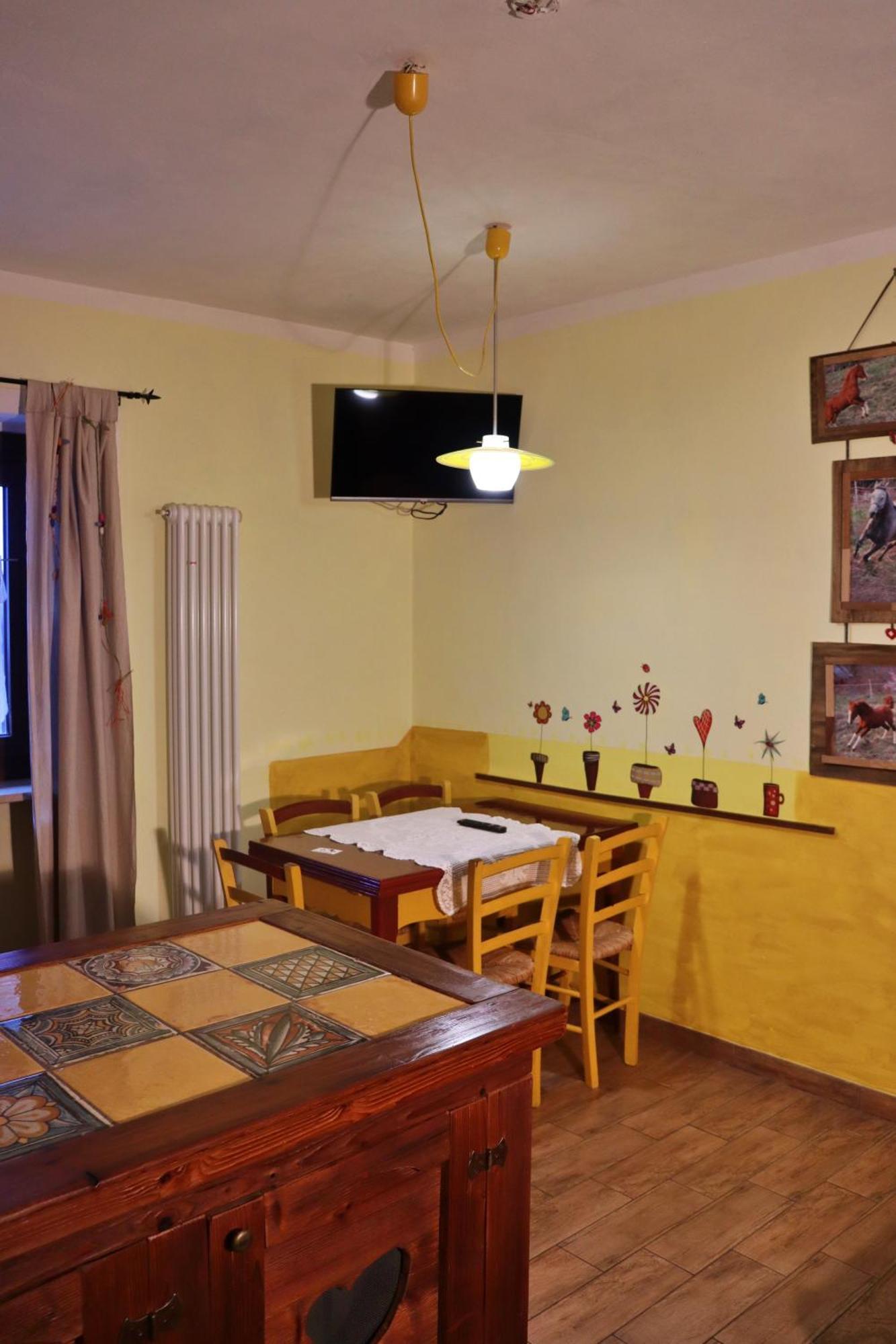 Chevres A Cheval - Apartment อาออสตา ภายนอก รูปภาพ